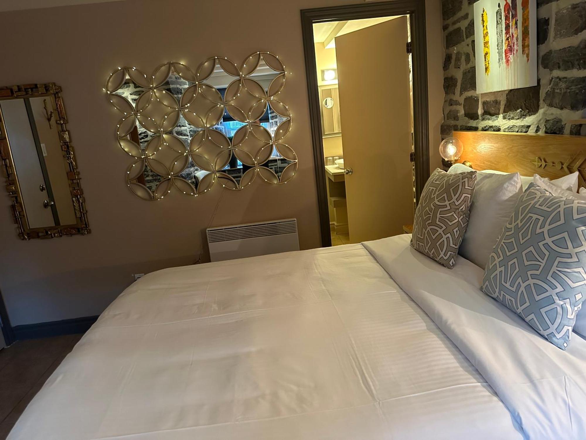 Auberge Aux Deux Lions Quebec City Bagian luar foto